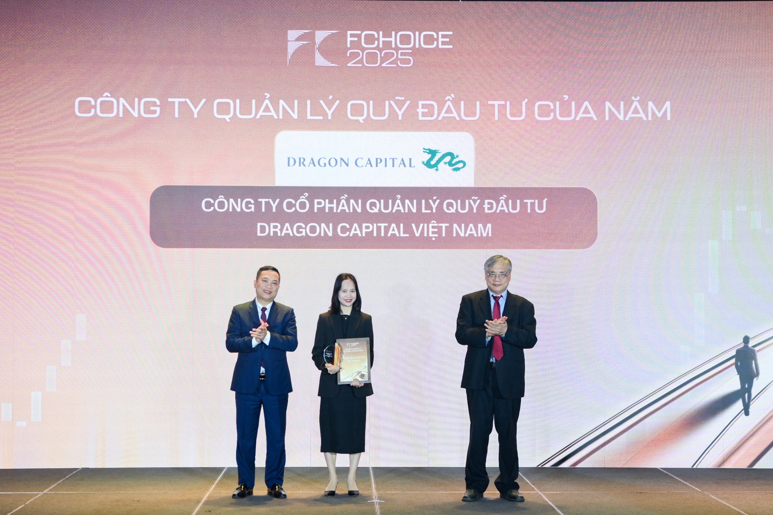 Lễ trao giải FChoice 2025: Vinh danh những thành tựu đầu tiên của Việt Nam trong Kỷ nguyên vươn mình - Ảnh 10.