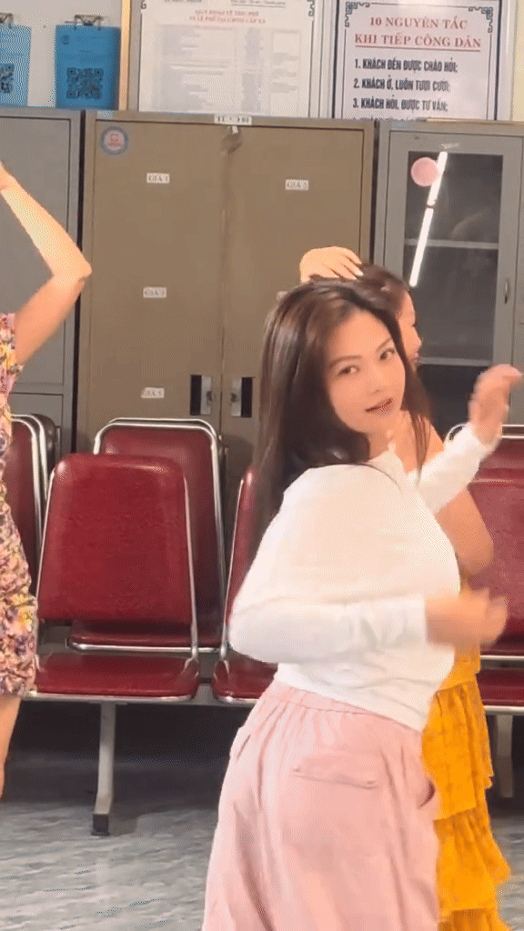 Tuổi 44 của NSƯT Việt hot nhất phim giờ vàng- Ảnh 2.