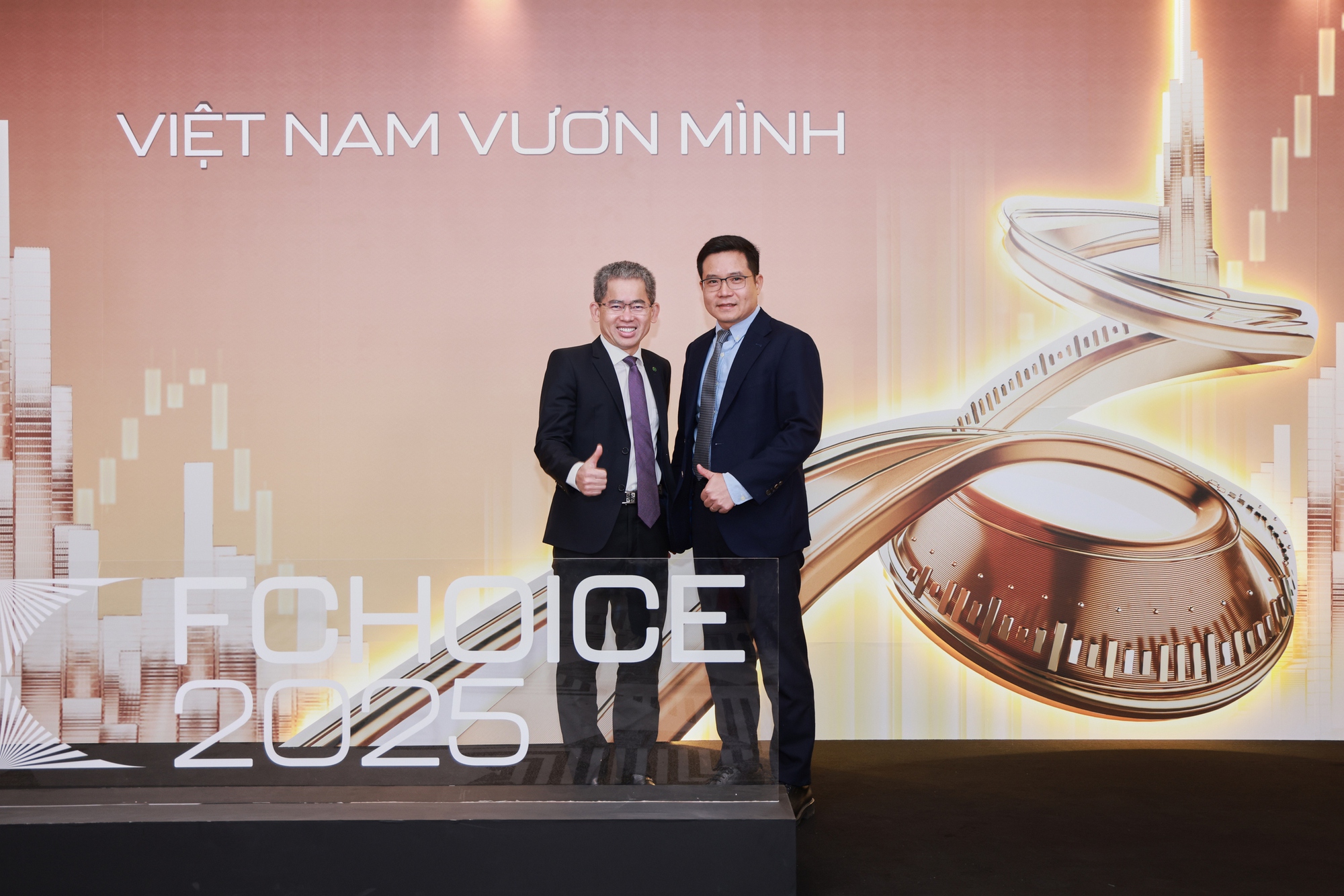 Nhiều Lãnh Đạo Ngân Hàng, Chuyên Gia Kinh Tế Tham Dự Fchoice 2025 - Ảnh 4.