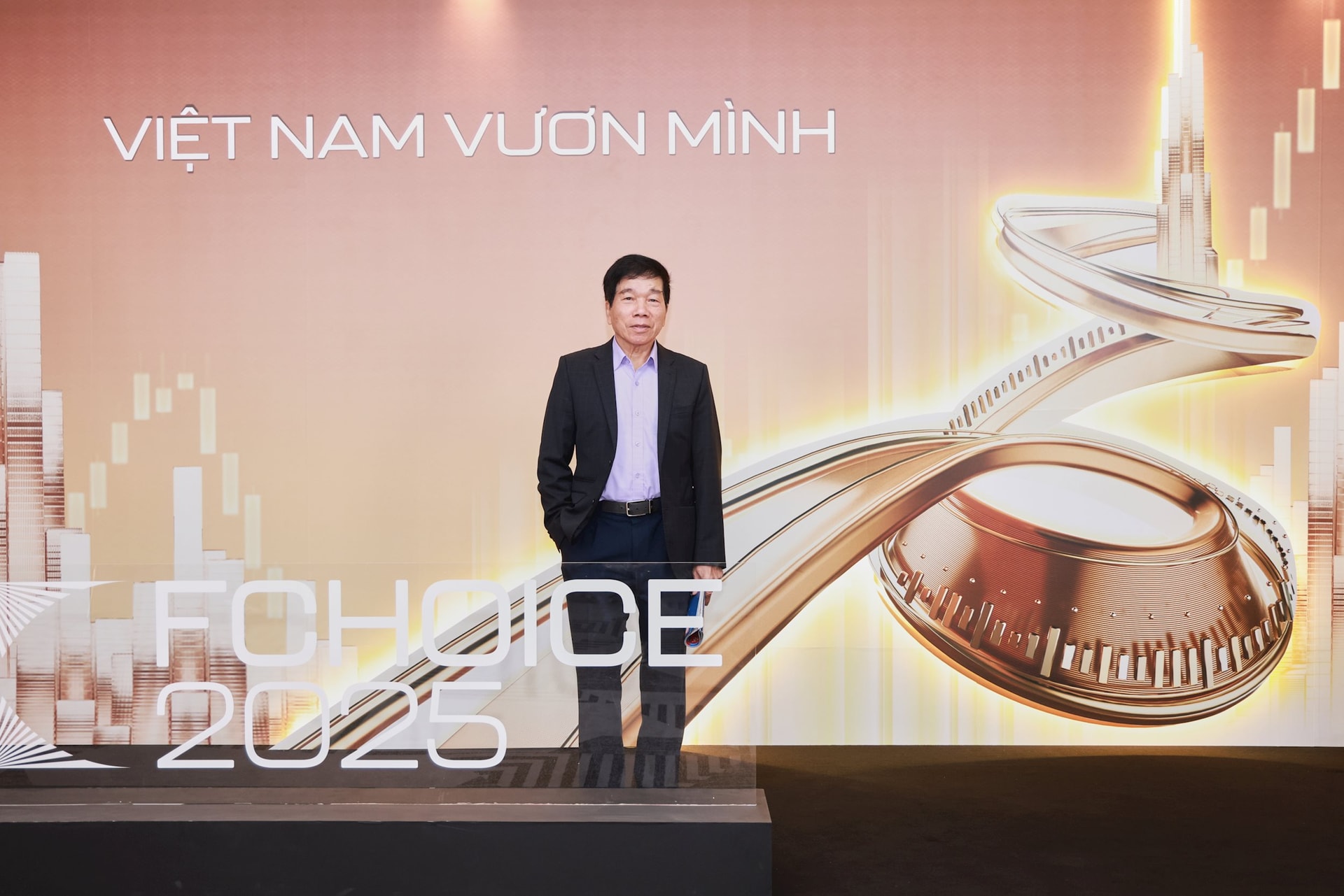 Dàn "khách VIP" tham dự Lễ vinh danh FChoice 2025 và "hiến kế" nắm bắt cơ hội đầu tư trong năm 2026 - Ảnh 8.