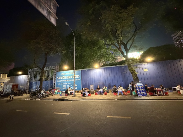 Sở Xây dựng có công văn hỏa tốc về chỉnh trang 9 khu "đất vàng" đón Tết- Ảnh 3. Sở Xây dựng có công văn hỏa tốc về chỉnh trang 9 khu "đất vàng" đón Tết- Ảnh 3.