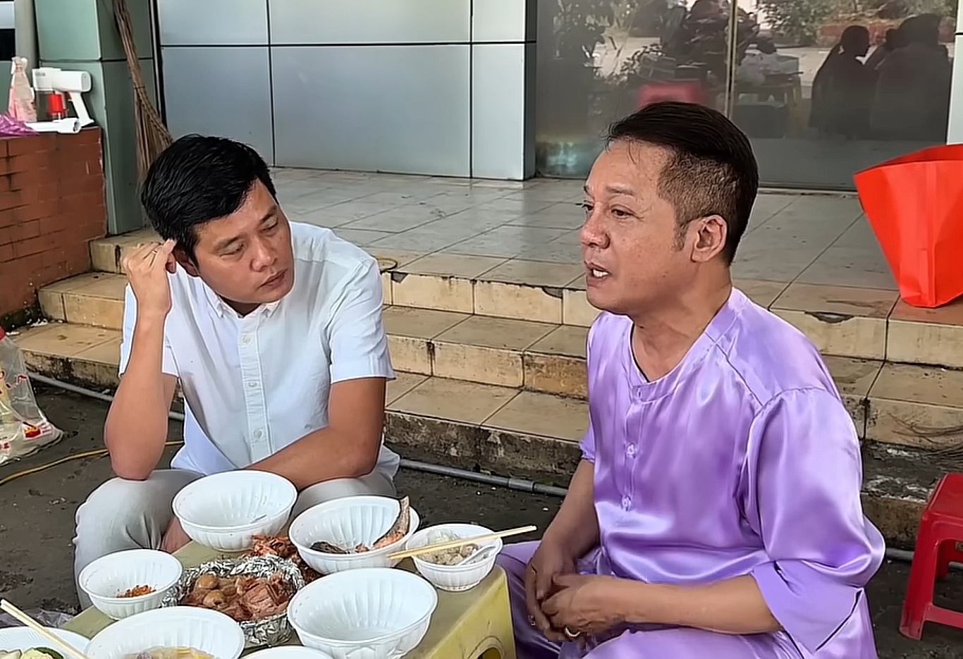 Nam NSƯT nói về cuốn sổ nợ có tên nhiều nghệ sĩ nổi tiếng: "Không có tên Thành Lộc, Hồng Vân"- Ảnh 1.