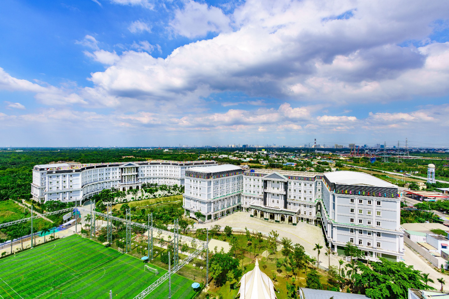 Photo 1 1620059373089720411680 1768262715793 1768262715937999351245