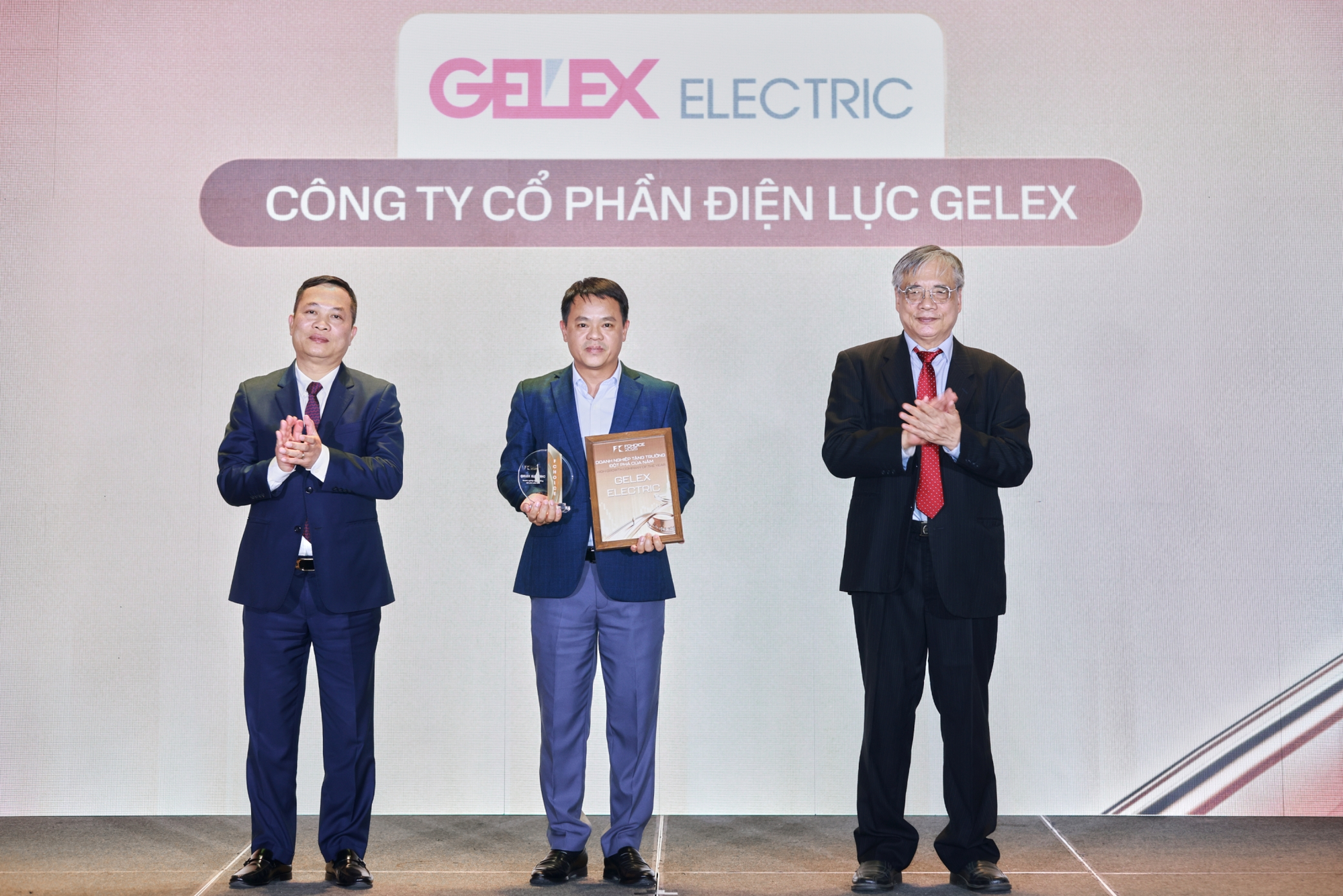 Lễ vinh danh FChoice 2025 - Ảnh 15.