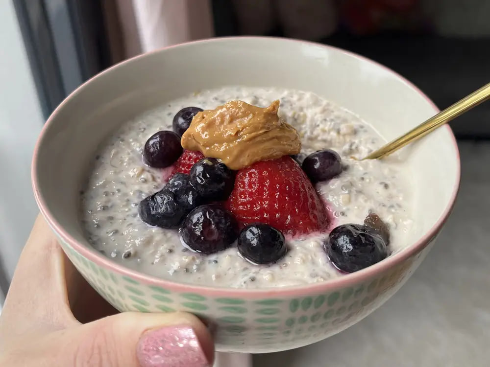 Bữa sáng 5 phút giúp cô gái giảm 16kg, giữ dáng ổn định không cần ăn kiêng- Ảnh 2.