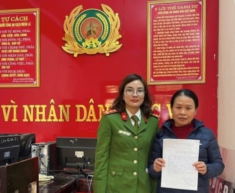 Phát hiện tài khoản Vietcombank đuôi 13584 nhận 139 triệu đồng chuyển khoản từ nước ngoài: Công an 2 địa phương phải nhanh chóng vào cuộc - Ảnh 1.