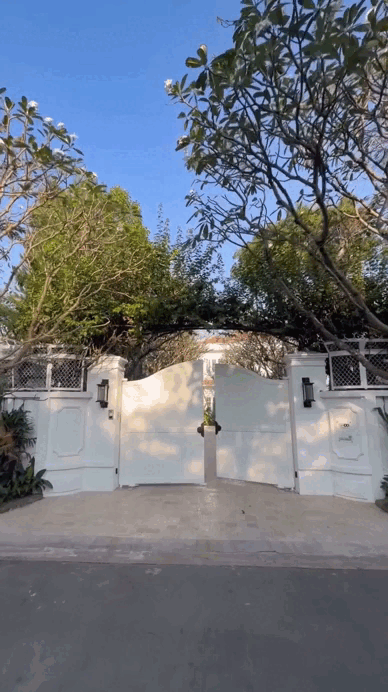 Cả showbiz có đúng 1 người: Nuôi 10 người con không cùng huyết thống, ở biệt thự "khủng" 2.000m² - Ảnh 4.