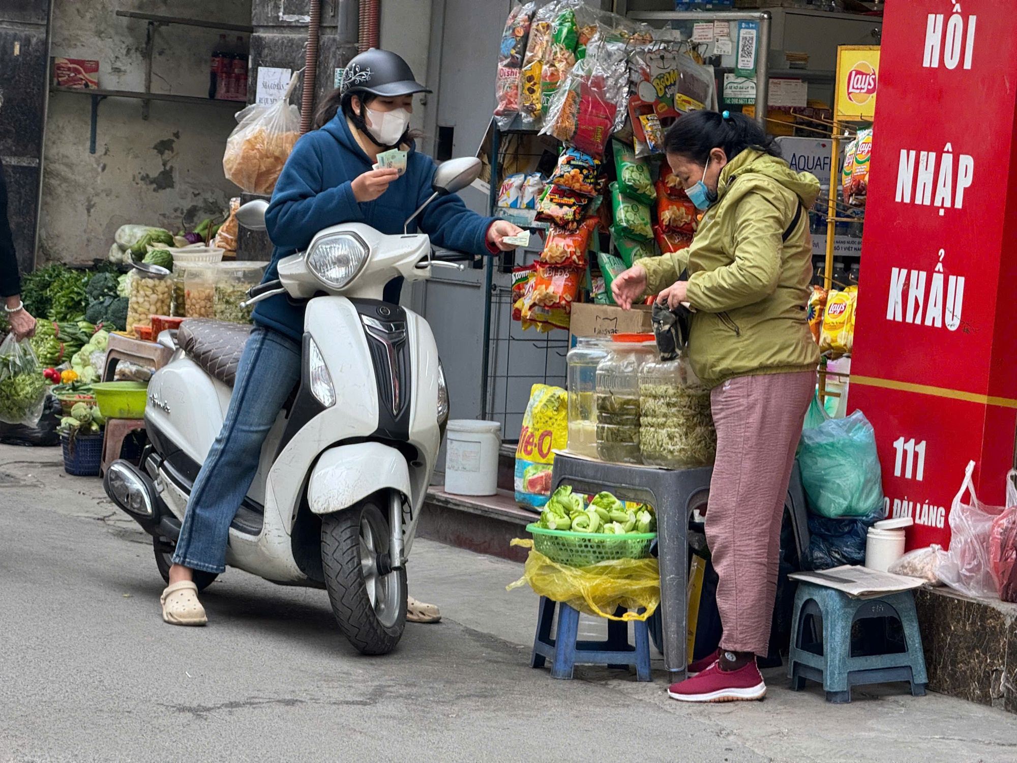 Hà Nội thực hiện xoá bỏ chợ cóc theo lộ trình - Ảnh 7.
