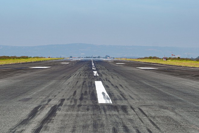 Lý do gì khiến sân bay quốc tế đầu tiên của Tây Nguyên  sau hơn 1 tháng nữa phải đóng cửa?- Ảnh 3.