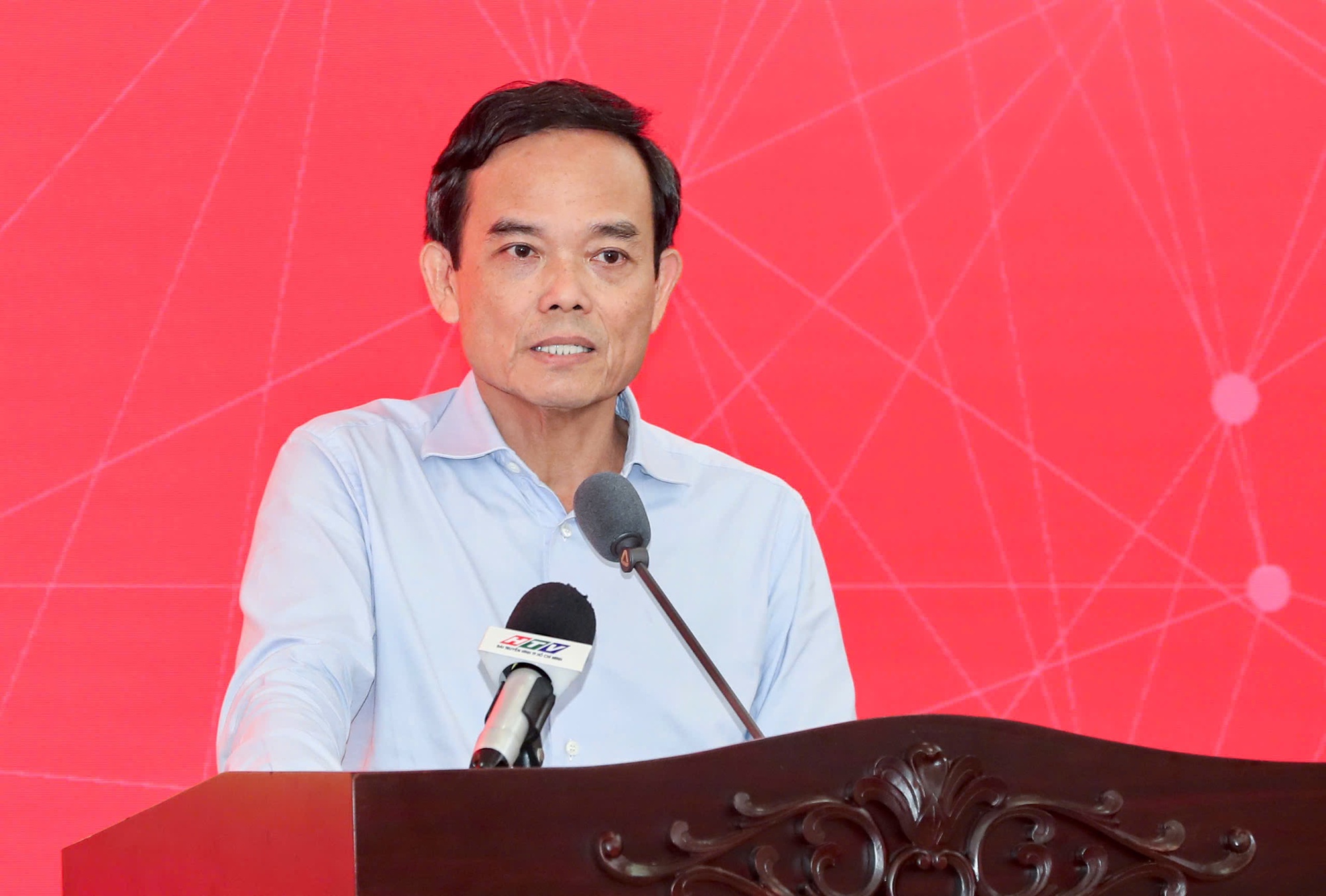 Bí thư Thành ủy TPHCM: Muốn công việc hiệu quả hơn, phải bắt đầu từ chuyển đổi số- Ảnh 1.