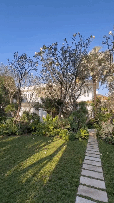 Cả showbiz có đúng 1 người: Nuôi 10 người con không cùng huyết thống, ở biệt thự "khủng" 2.000m² - Ảnh 7.