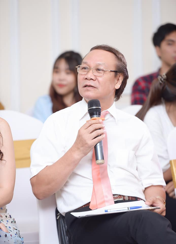 Cuộc sống của "vua phản diện" là đại tá, phó viện trưởng trong căn nhà 41m2 ở phố Kim Ngưu- Ảnh 1.