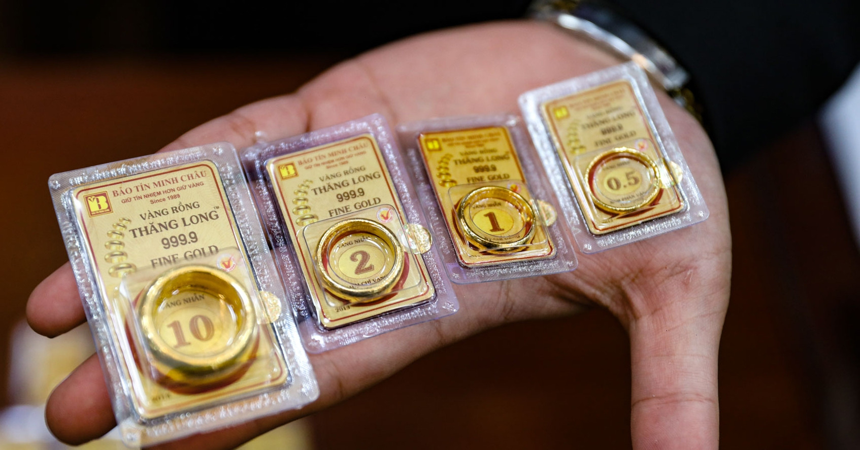 1 chỉ vàng đầu tiên: Chính thức "nghiện" tiết kiệm mua vàng từ đây! - Ảnh 4.