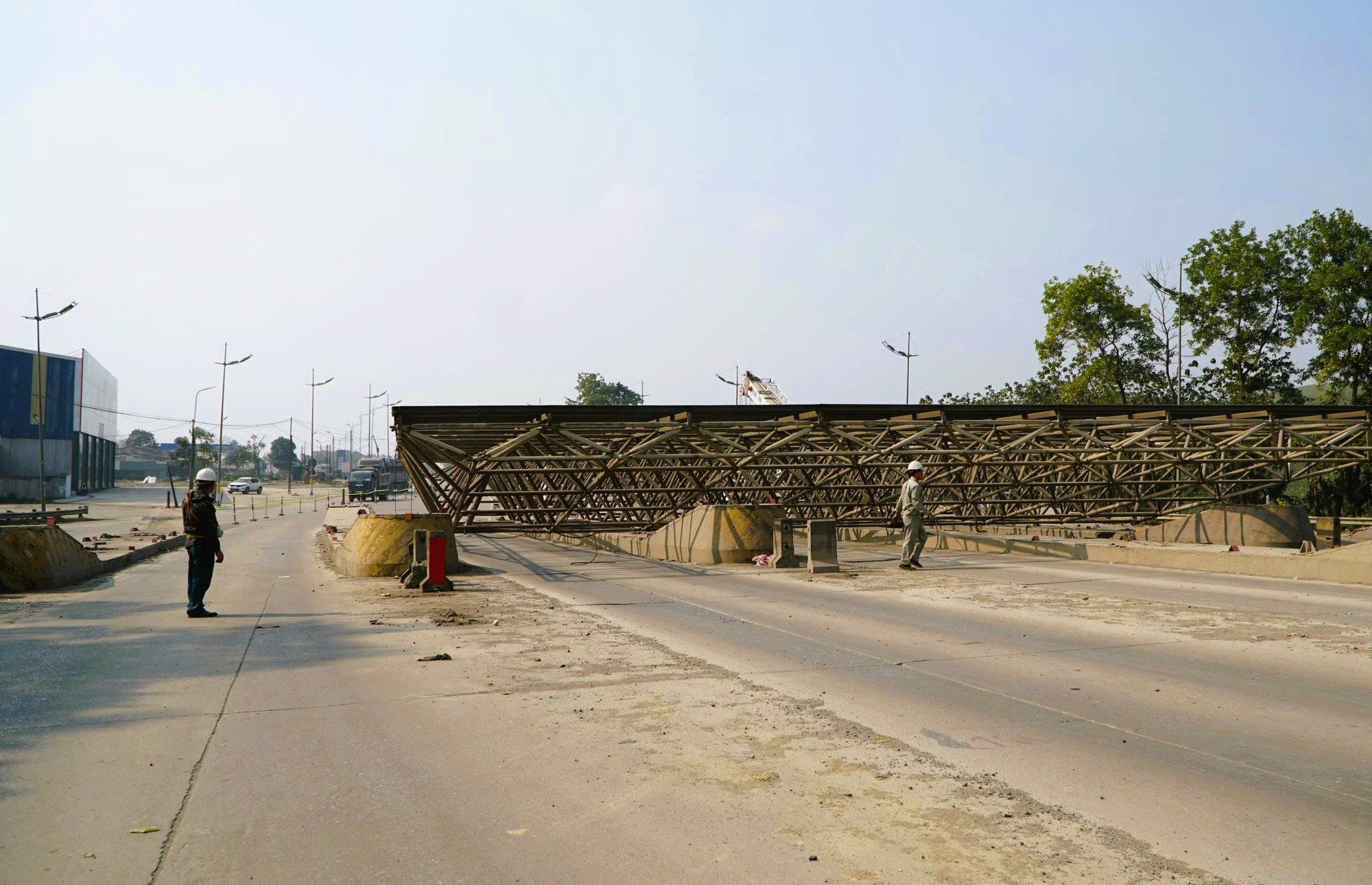 "Khai tử" trạm thu phí BOT bỏ hoang 9 năm trên quốc lộ - Ảnh 9.