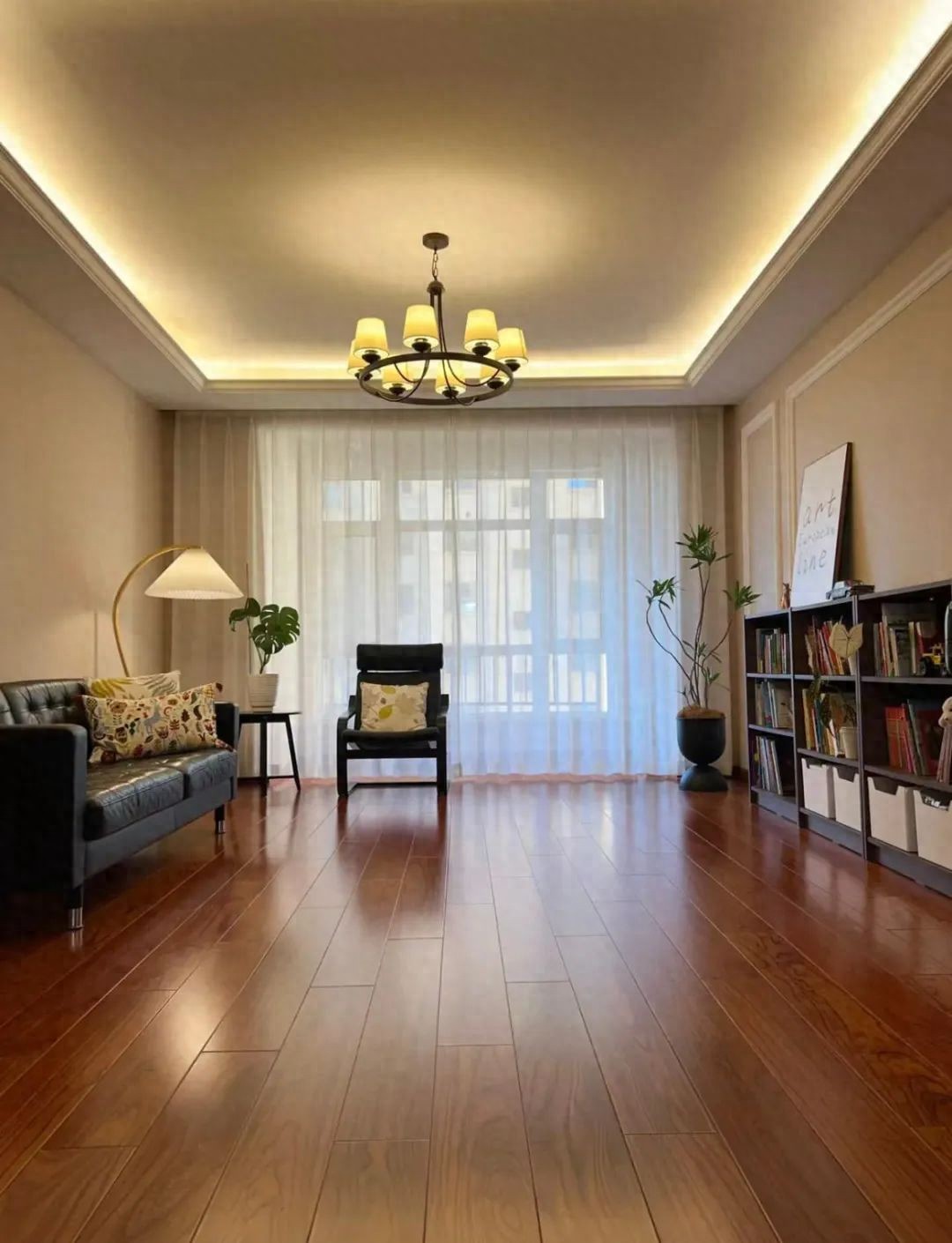 Nhà lúc nào cũng sạch bóng như nhà mẫu: Người phụ nữ trung niên sống tối giản đến mức khiến nhiều người… vừa mê vừa sợ- Ảnh 1.