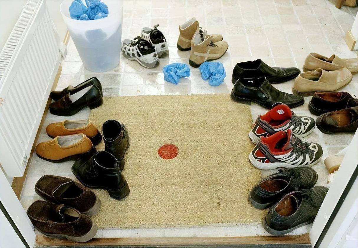 Các cụ dạy rằng: Cửa nhà tránh 4 thứ này, gia đình yên ấm, làm ăn hanh thông- Ảnh 1.