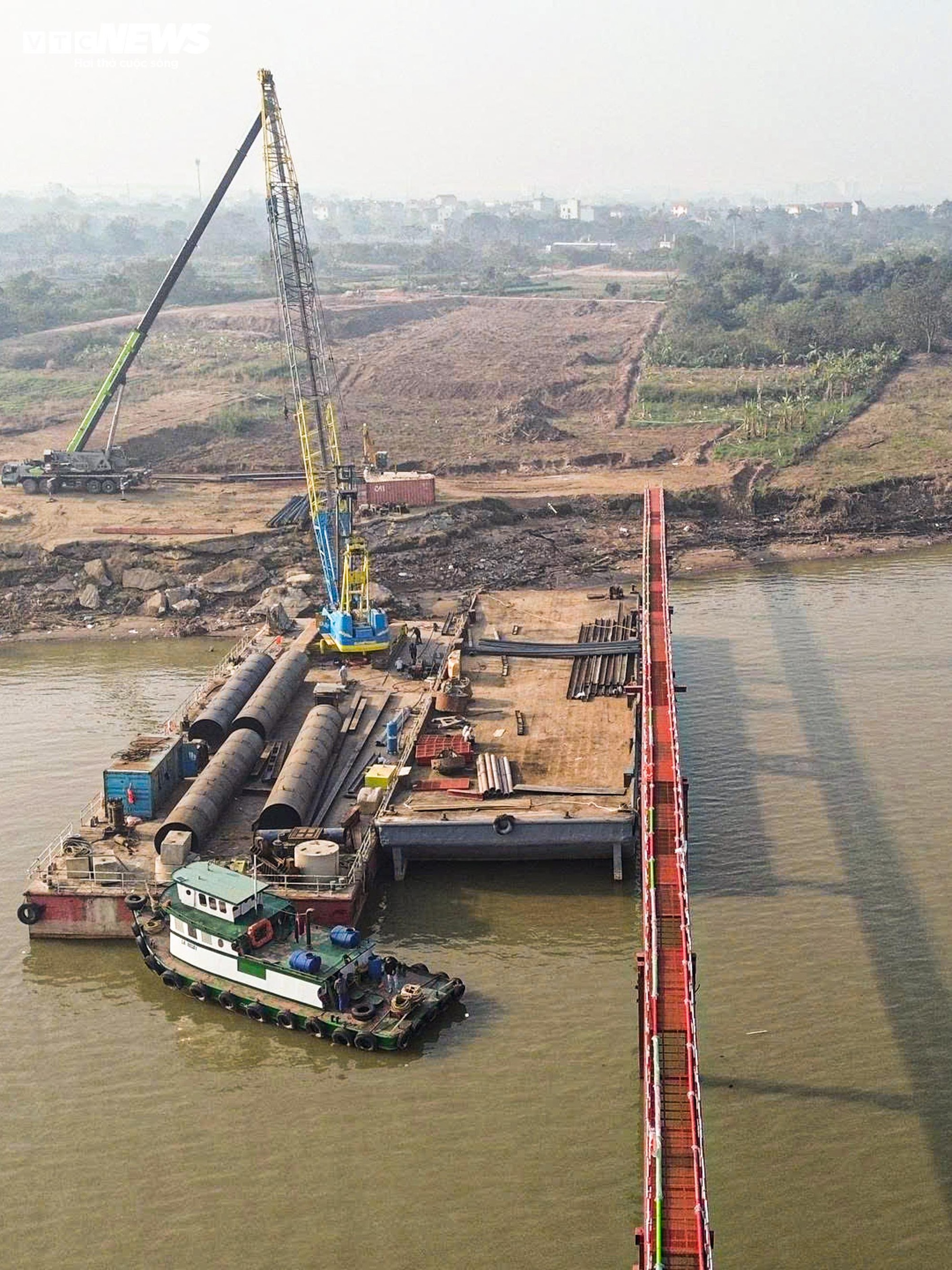 Cận cảnh công trường thi công cầu Thượng Cát hơn 7.300 tỷ đồng bắc qua sông Hồng- Ảnh 6.