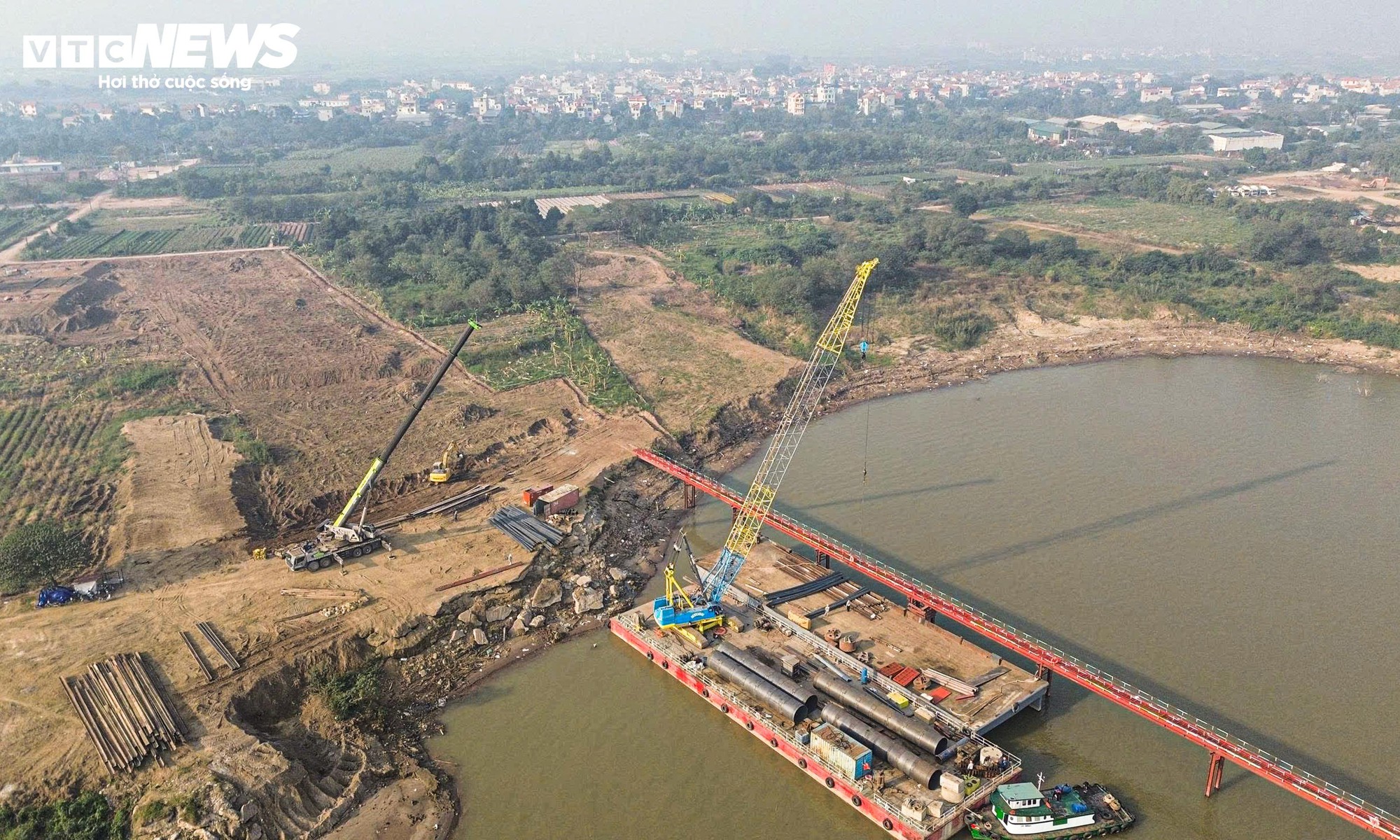 Cận cảnh công trường thi công cầu Thượng Cát hơn 7.300 tỷ đồng bắc qua sông Hồng- Ảnh 11.
