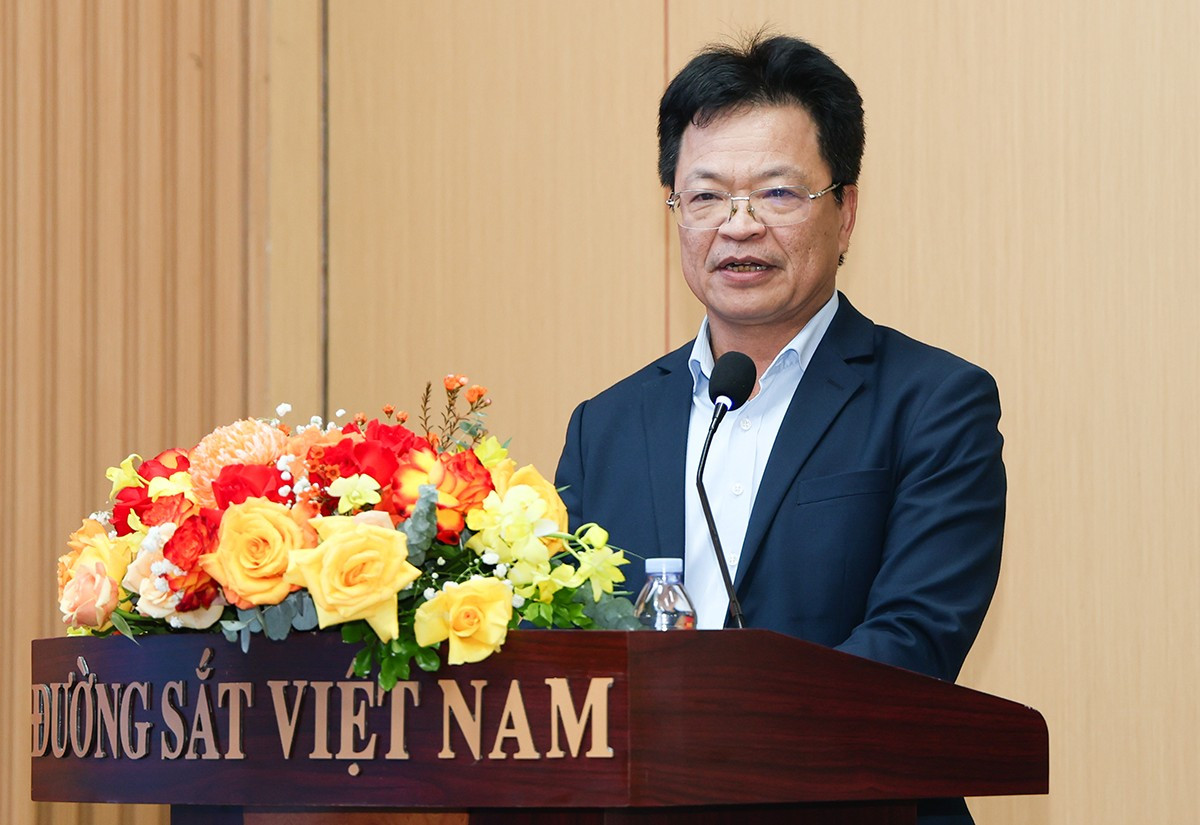 Sẽ có tàu chạy pin ở Việt Nam?- Ảnh 1.