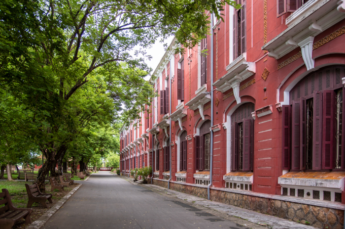 Ở Việt Nam, có một ngôi trường duy nhất được công nhận là di tích lịch sử quốc gia đặc biệt- Ảnh 4.