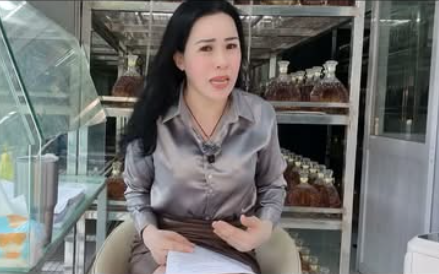 Xét xử YouTuber Đinh Thị Lan: Lý do tòa triệu tập vợ chồng bà Nguyễn Phương Hằng - Ảnh 1.