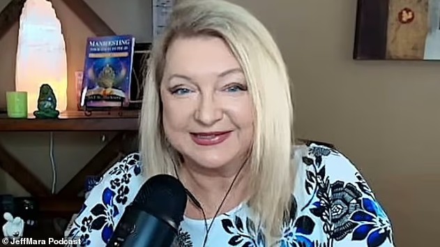 Lời tiên tri đáng lo ngại về năm 2026 của nhà ngoại cảm đã thành sự thật chỉ một tuần sau khi năm mới đến- Ảnh 1.