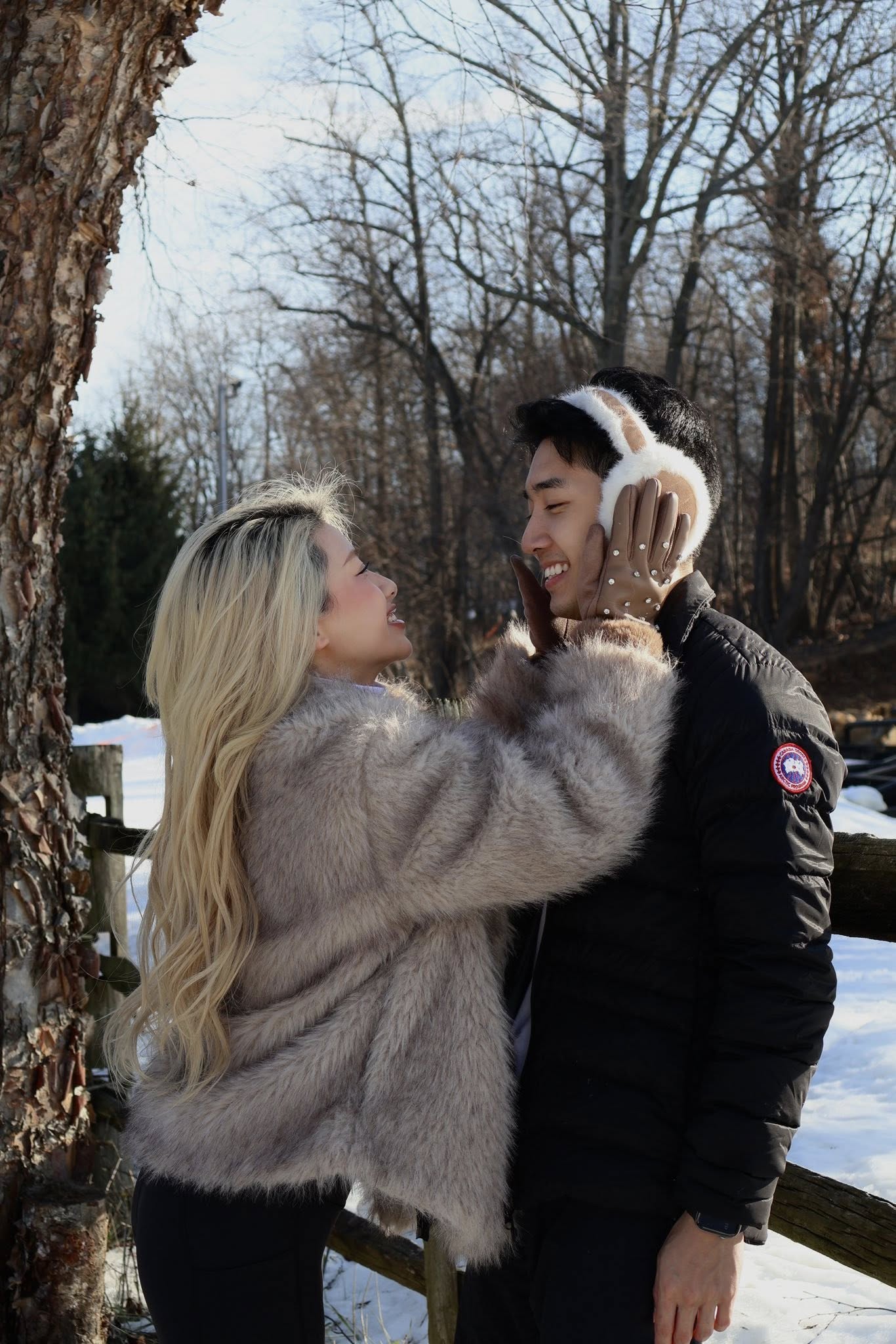 Louis Phạm lại "flex" sang chảnh, "xả kho" ảnh tình tứ bên bạn trai thiếu gia - Ảnh 7.