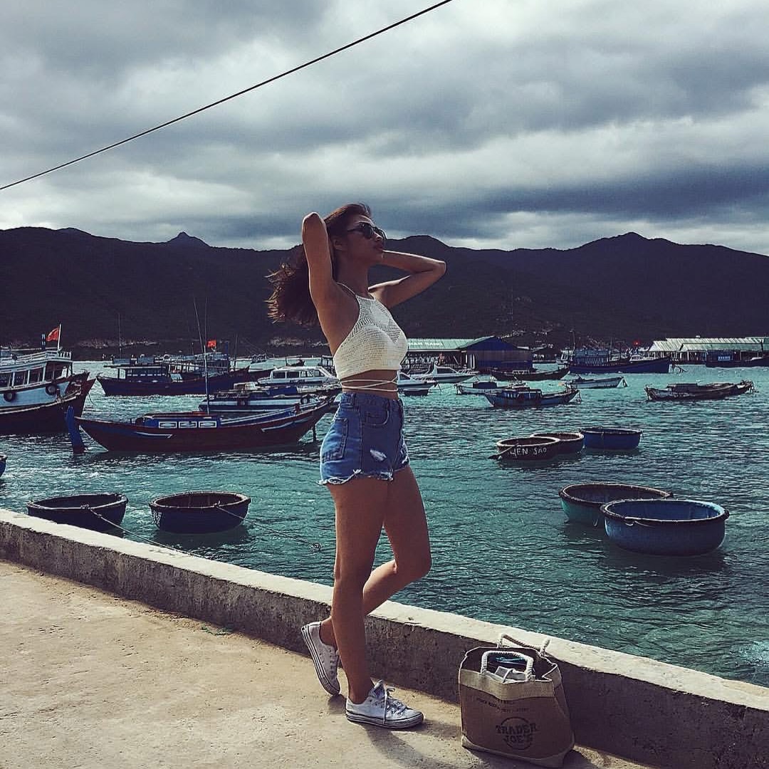 Trào lưu "năm 2026 là 2016 mới" bùng nổ MXH: Loạt mỹ nhân Việt đua nhau sống lại cuộc đời cũ - Ảnh 11.