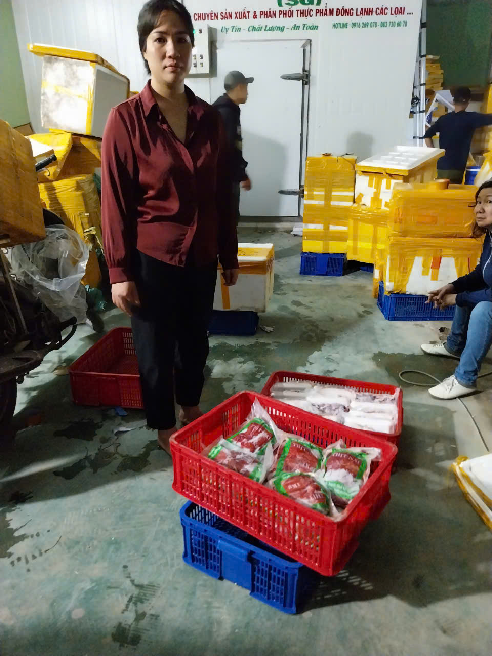 Cận cảnh kho thịt heo "đội lốt" đà điểu, dê, nai, nhím tuồn ra thị trường vừa bị triệt phá- Ảnh 6.