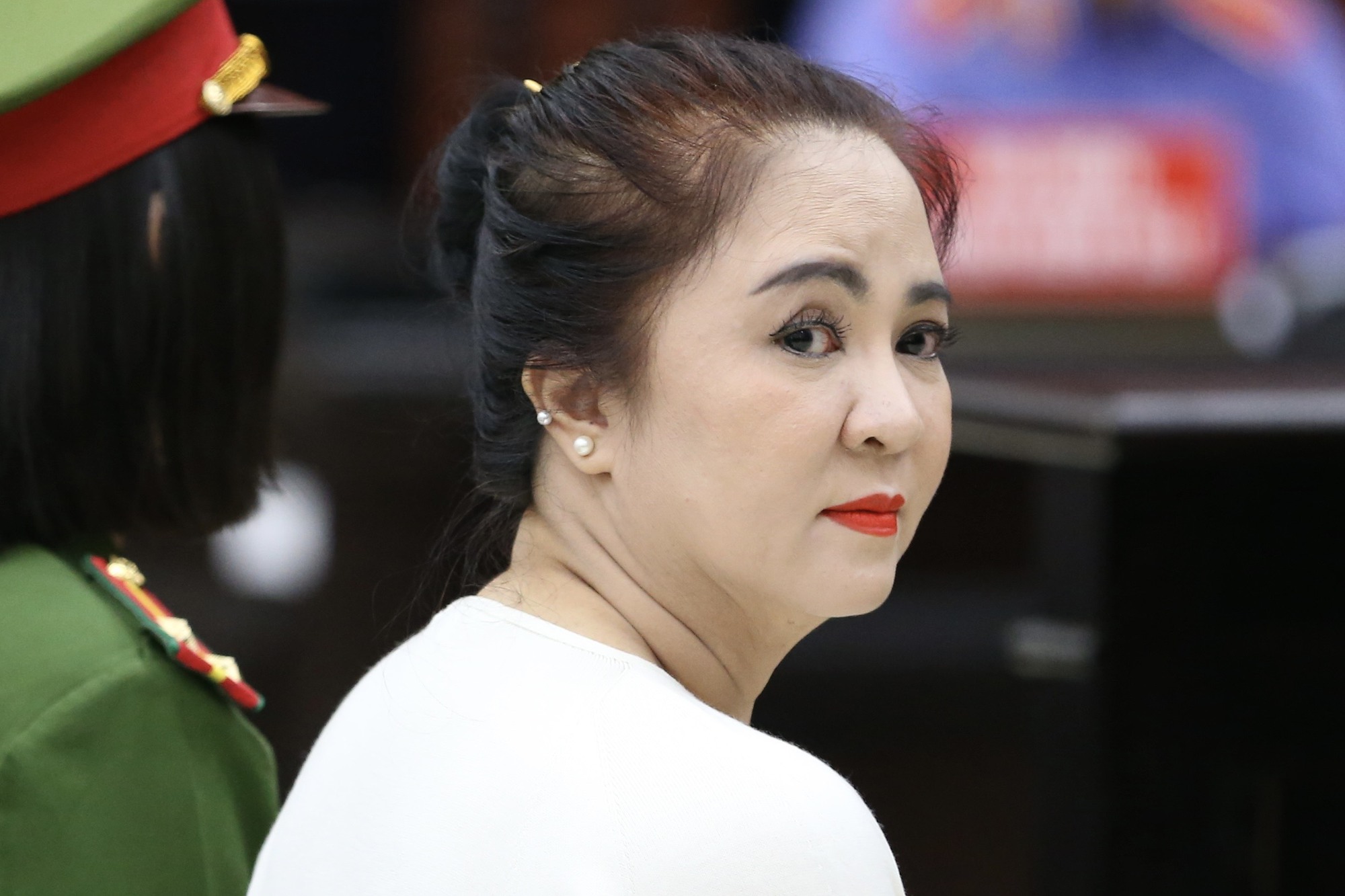 Nhìn lại những bản án sau "drama" Nguyễn Phương Hằng - Ảnh 1.