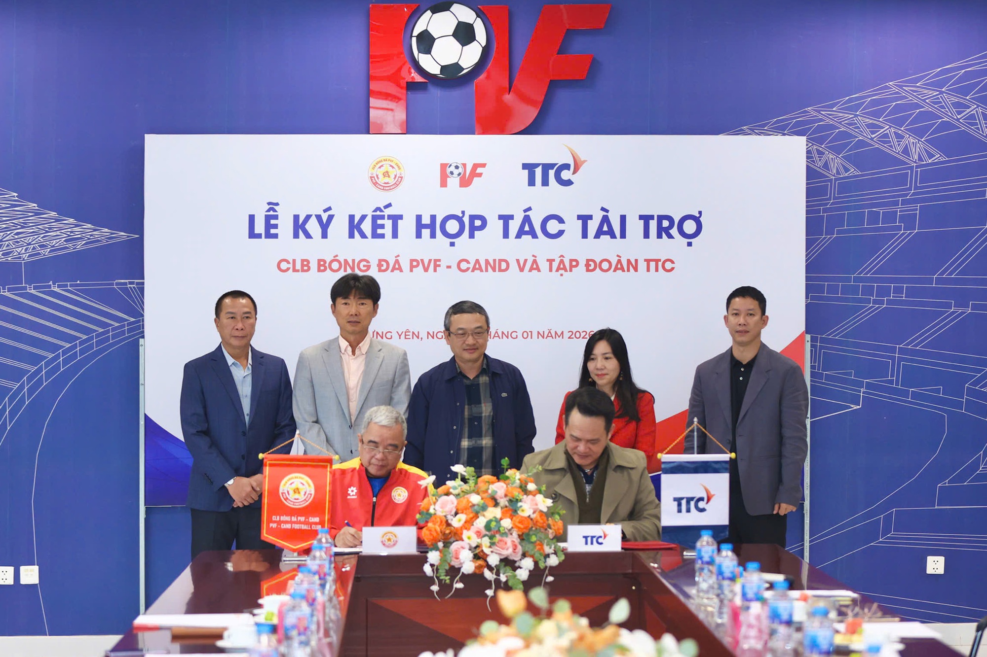 Tập Đoàn Ttc Ký Kết Hợp Tác Tài Trợ Với Clb Bóng Đá Pvf - Cand - Ảnh 1.