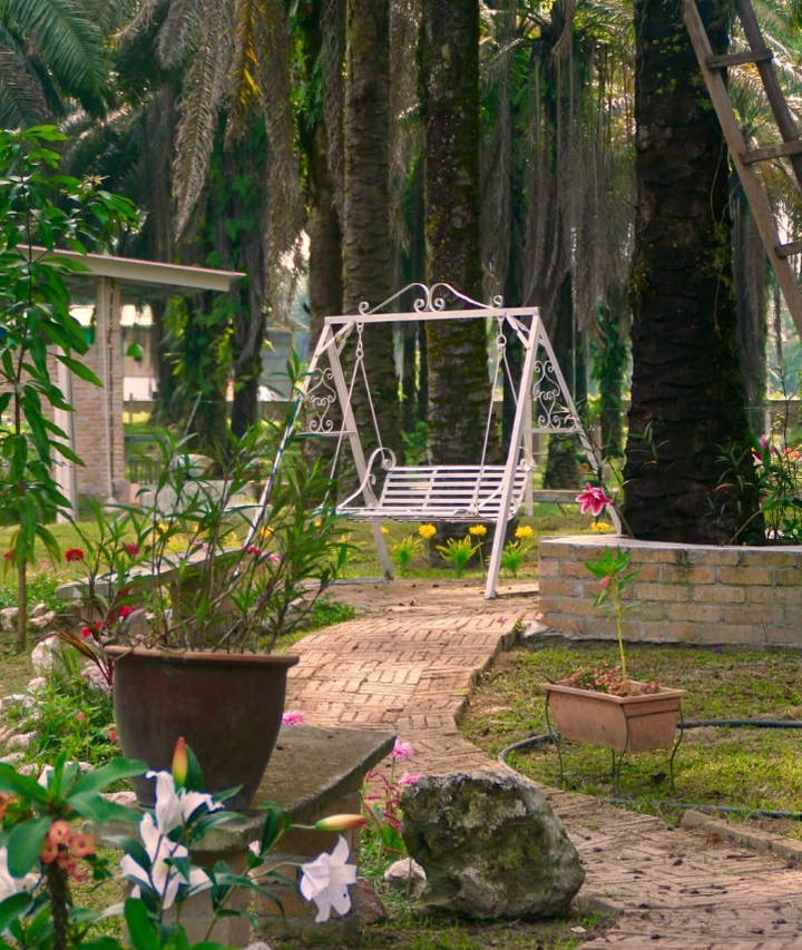 Chưa già đã kiệt sức, giới trẻ Malaysia đổ xô đến 'nhà dưỡng lão'- Ảnh 2.