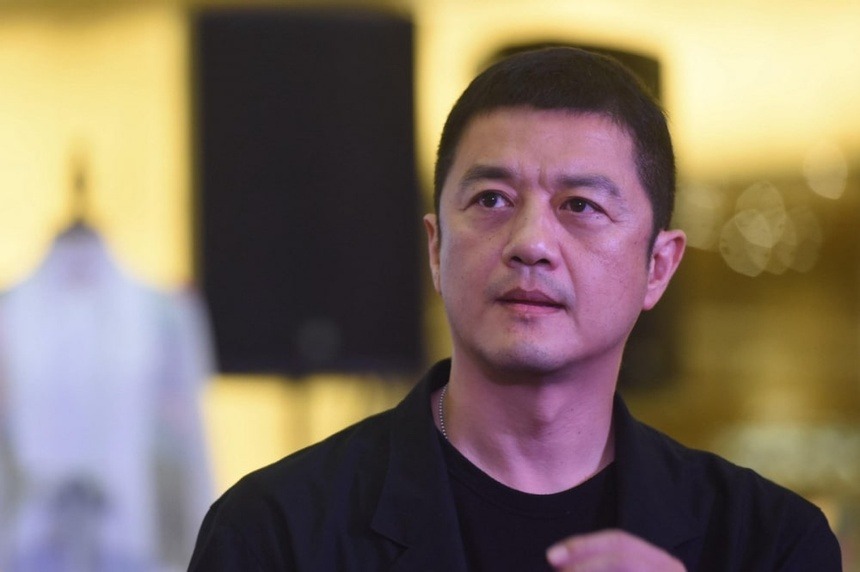 Fan đổ xô quyên góp 34 tỷ "cứu" nam thần vỡ nợ, bị vợ Hoa hậu ruồng bỏ - Ảnh 1.