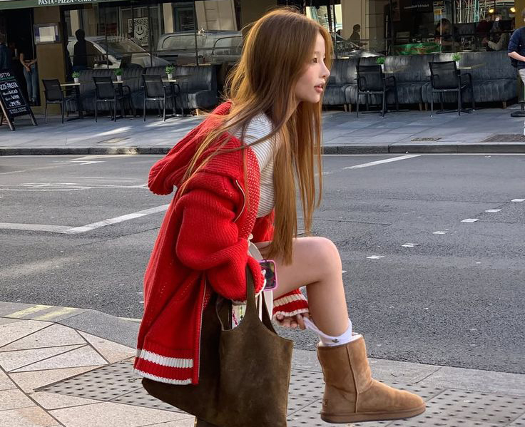 TỐ CÁO 5 bệnh lý ẩn sau cảm giác tay chân lạnh buốt, phụ nữ sau tuổi 40 càng cần cẩn thận! - Ảnh 1.