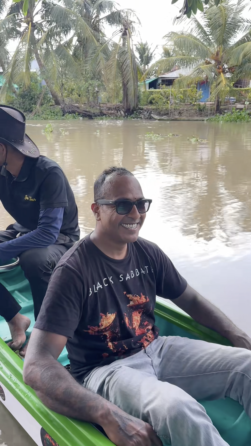 Quen ngồi siêu xe tiền tỷ, khách Dubai vẫn phải "chắp tay bái phục" trước đặc sản kinh hoàng ở miền Tây - Ảnh 1.