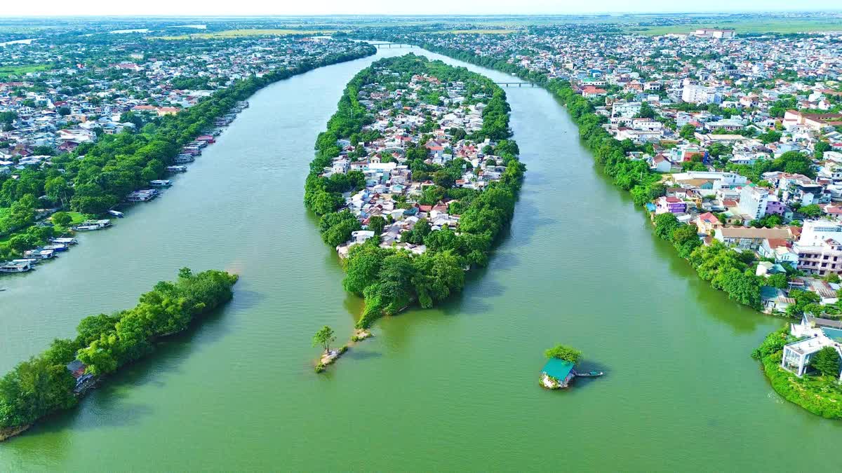 Huế đầu tư 2.200 tỷ đồng xây cầu vượt sông Hương- Ảnh 1.