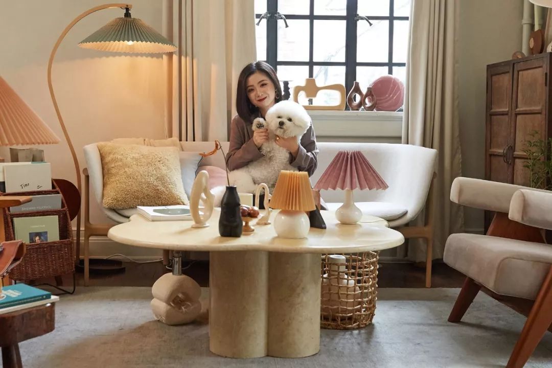 Bỏ 75 triệu/tháng thuê nhà, không kết hôn: Người phụ nữ 37 tuổi chọn "an toàn tài chính" theo cách không giống ai - Ảnh 1.