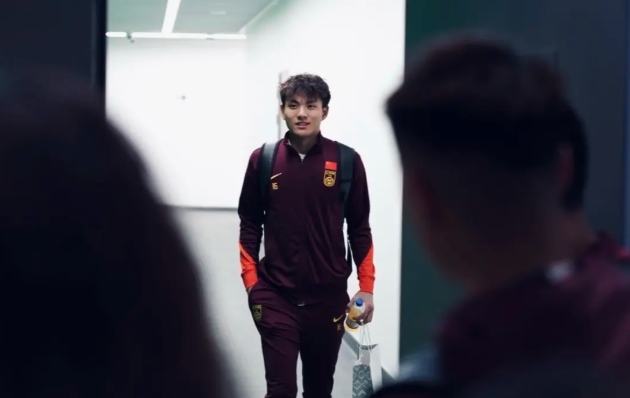 Thủ môn U23 Trung Quốc đang nổi như cồn trước trận gặp Việt Nam, được ví như “Vạn Lý Trường Thành di động” là ai?- Ảnh 12.