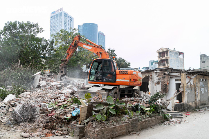 Người Hà Nội tất bật dọn nhà, bàn giao mặt bằng phục vụ thi công Vành đai 2,5- Ảnh 4.