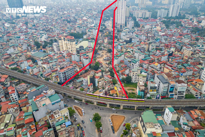 Người Hà Nội tất bật dọn nhà, bàn giao mặt bằng phục vụ thi công Vành đai 2,5- Ảnh 1.