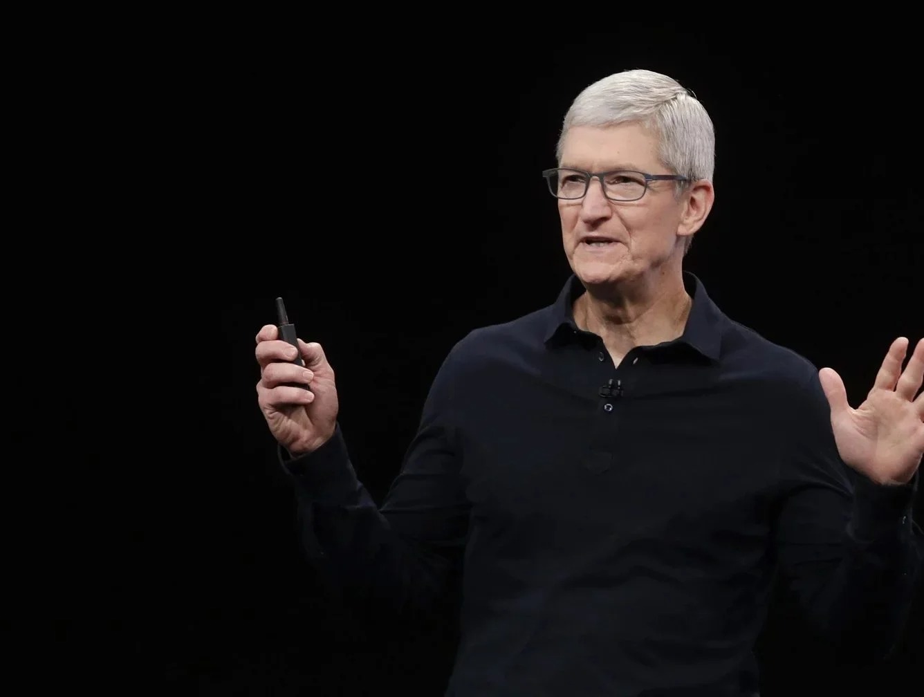 Tim Cook nhận gần 2.000 tỷ đồng tiền lương năm 2025, Apple chuẩn bị chuyển giao quyền lực- Ảnh 1.