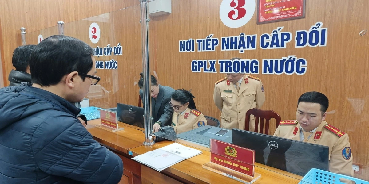 Thông tin mới về giấy phép lái xe mà tất cả người dân cần biết - Ảnh 1.