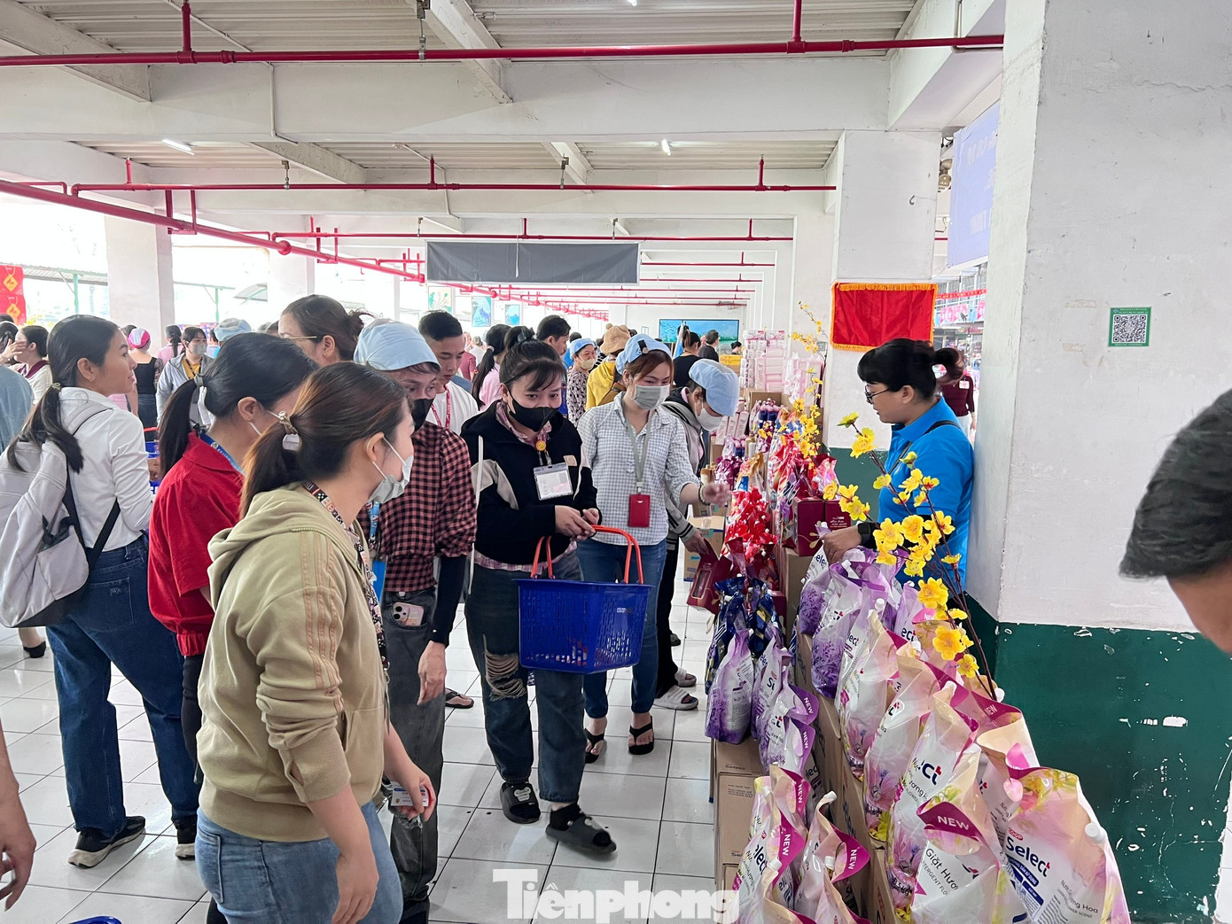 Công ty đông lao động nhất TPHCM thưởng Tết ra sao?- Ảnh 2.