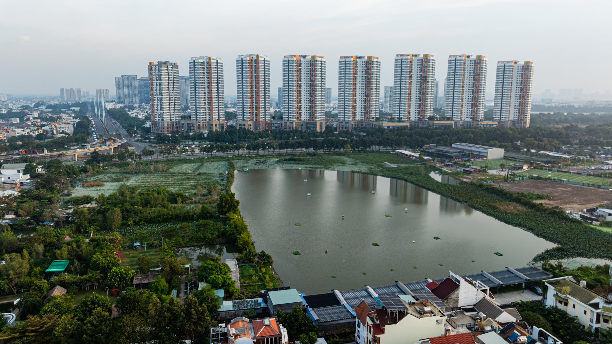 So găng ga đầu và ga cuối tuyến đường sắt cao tốc 67 tỷ USD: Một ga rộng top đầu Đông Nam Á, một ga nằm ở trung tâm mới của TP.HCM - Ảnh 11.