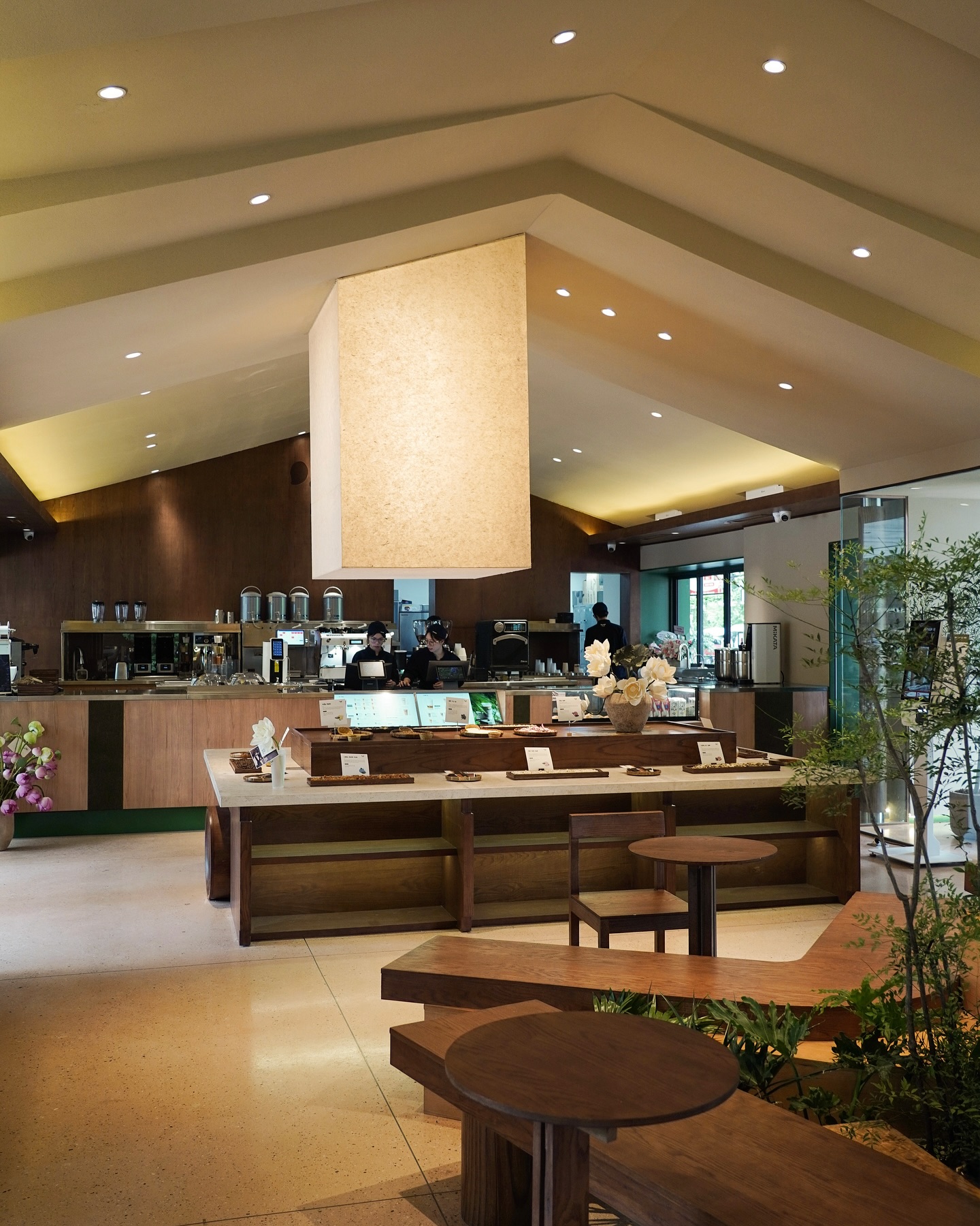 3 quán cà phê nằm gọn trong khuôn viên Bảo tàng Hồ Chí Minh, giới trẻ Thủ đô thi nhau truyền tai- Ảnh 11.