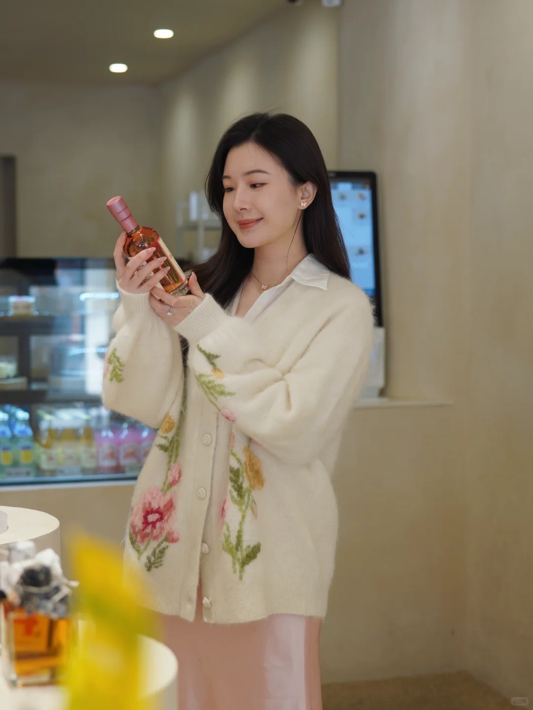 Vì sao người giàu nứt đố đổ vách vẫn giữ thói quen "nhặt nhạnh" túi nilon, trữ đồ đông lạnh? Sự thật là... - Ảnh 1.