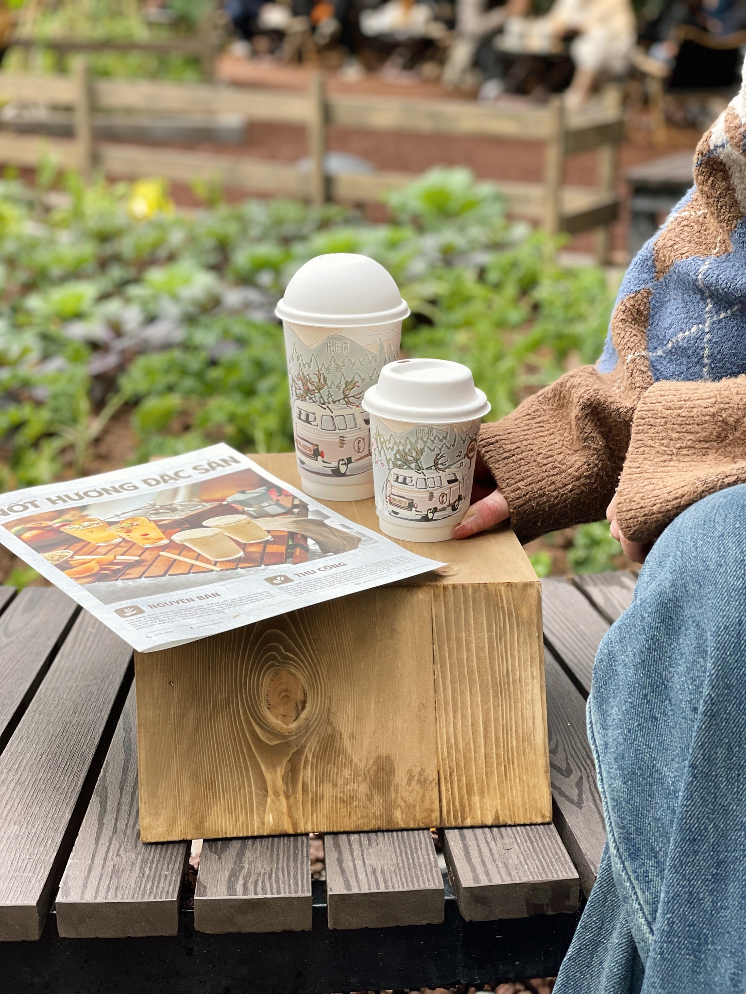 3 quán cà phê nằm gọn trong khuôn viên Bảo tàng Hồ Chí Minh, giới trẻ Thủ đô thi nhau truyền tai- Ảnh 7.