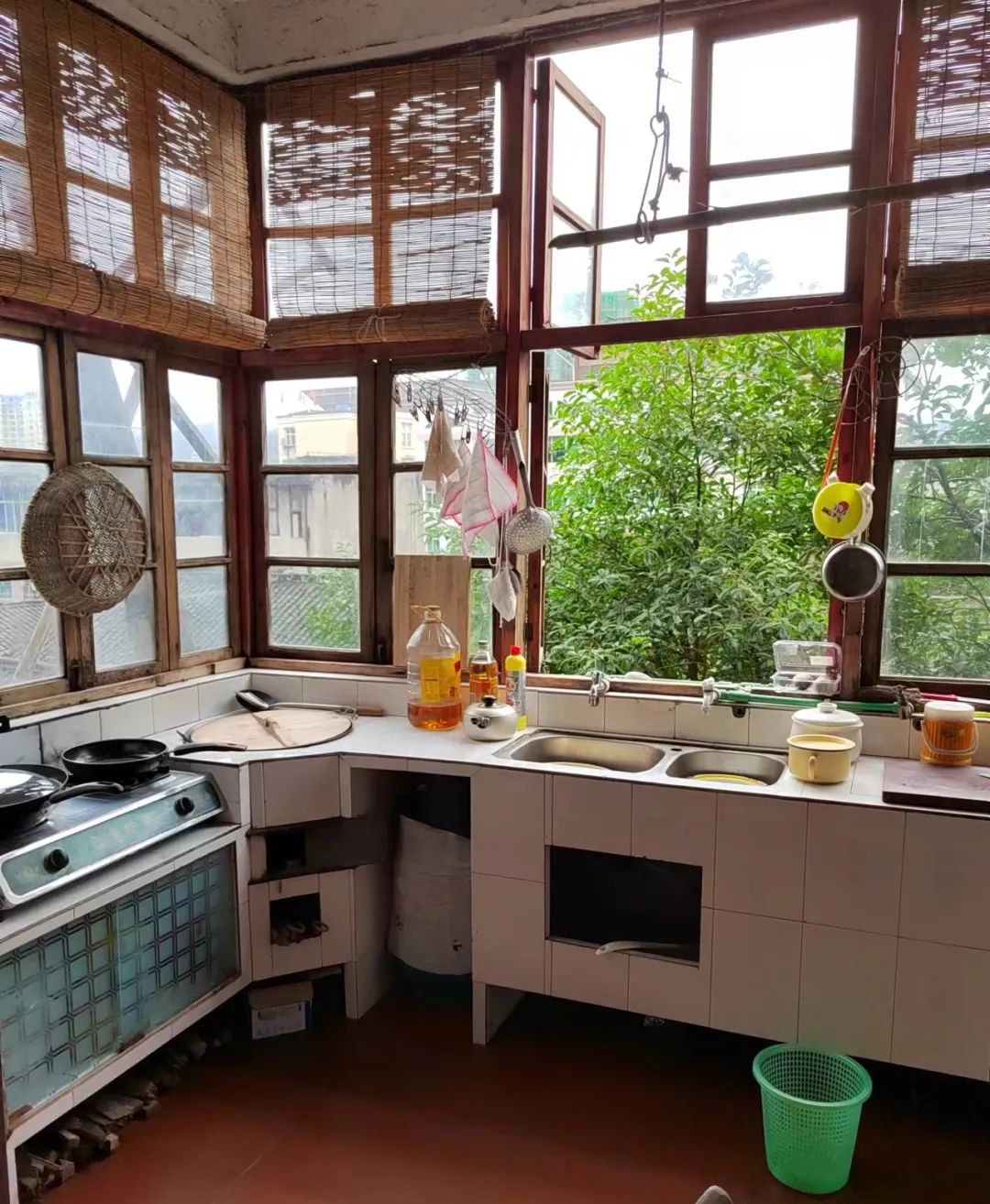 3 ngôi nhà của thế hệ trước: Không mới, không sang nhưng bước vào là thấy dễ thở lạ thường- Ảnh 13.