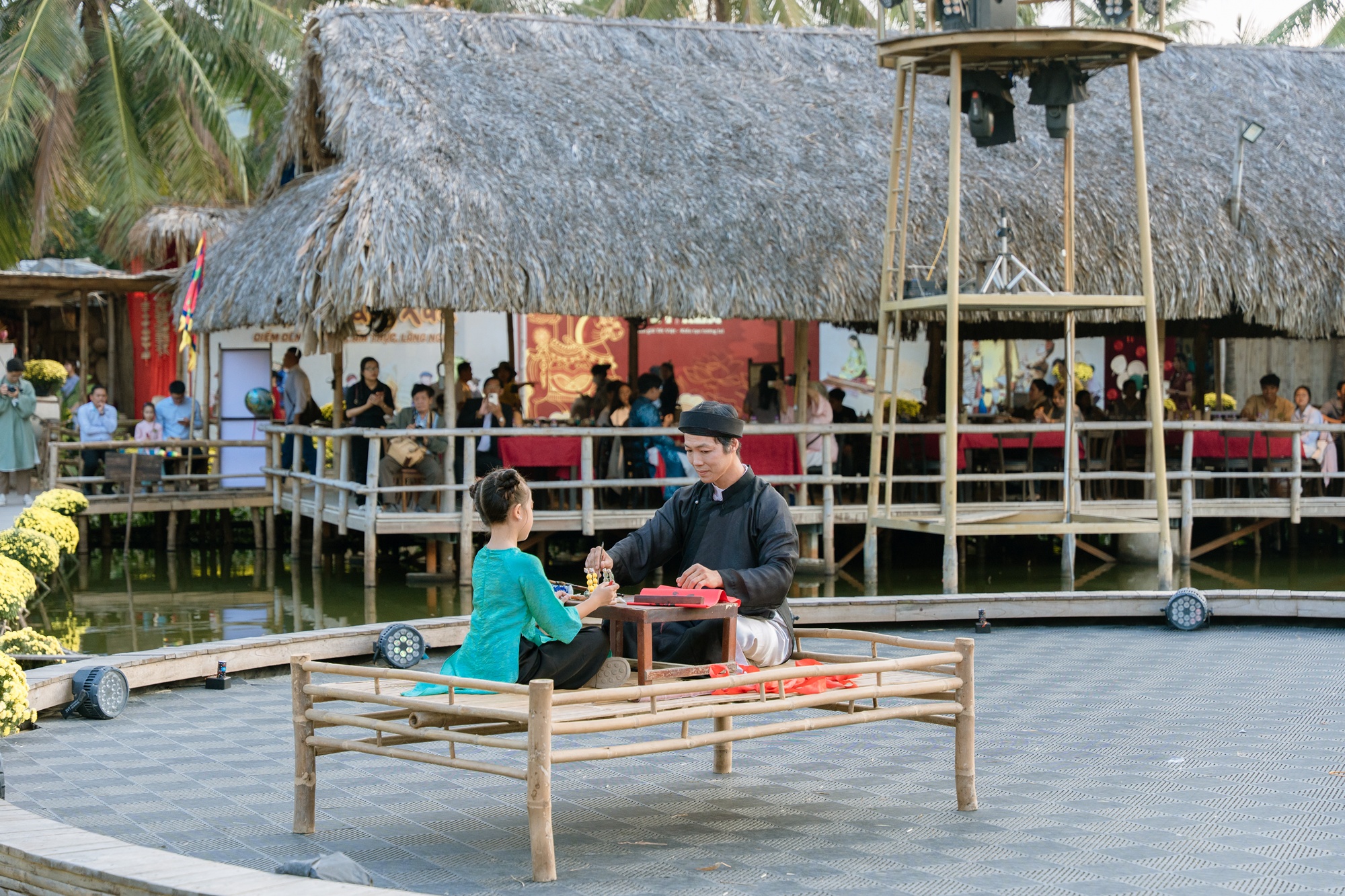 Kỳ tích hồi sinh một làng nghề 30.000 mét vuông ở Nha Trang sau lũ lịch sử và màn "comeback" dịp Tết - Ảnh 14.