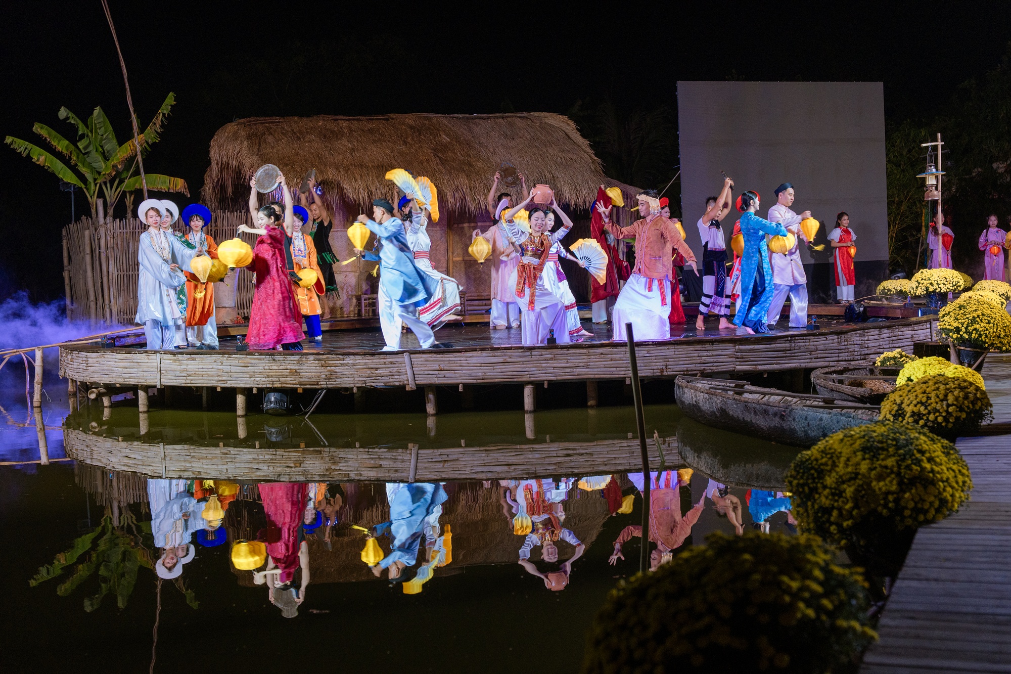 Kỳ tích hồi sinh một làng nghề 30.000 mét vuông ở Nha Trang sau lũ lịch sử và màn "comeback" dịp Tết - Ảnh 12.